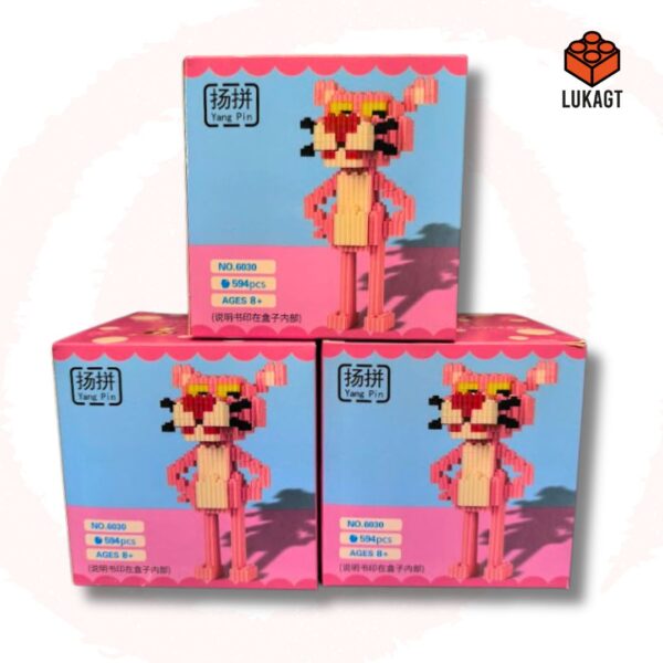 (8881) MINI BLOCKS - PANTERA ROSA (594 PCS)